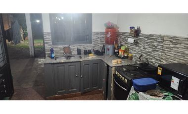 Islas Malvinas 2444, e/ Mexico y Washington, I. Casanova