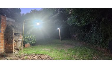 Islas Malvinas 2444, e/ Mexico y Washington, I. Casanova