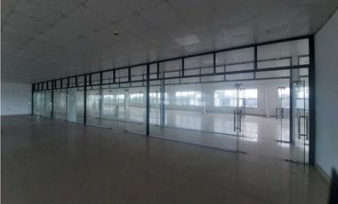 ALQUILO EDIFICIO 1150 M² PARA OFICINAS EN LAS TABLAS