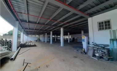 ALQUILO EDIFICIO 1150 M² PARA OFICINAS EN LAS TABLAS