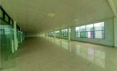 ALQUILO EDIFICIO 1150 M² PARA OFICINAS EN LAS TABLAS