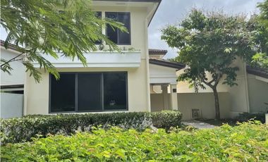 SE ALQUILA CASA EN PANAMA PACIFICO