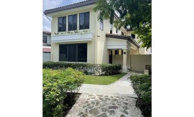 SE ALQUILA CASA EN PANAMA PACIFICO