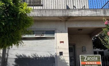 Casa en venta en Moron Sur