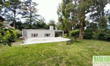 Moderno chalet de primer nivel en ventaen Sierra de los Padres. Gas Natural.