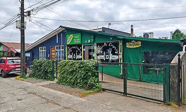 LOCAL COMERCIAL EXCELENTE UBICACION EN LLANQUIHUE