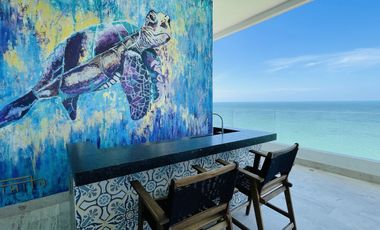 Penthouse equipado de 5 habitaciones frente al mar
