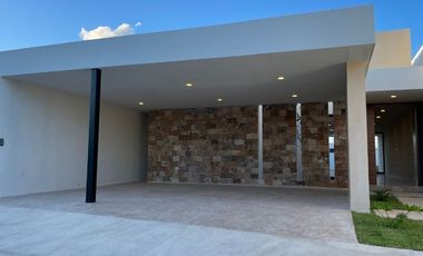 Entrega inmediata: casa de 4 recámaras en Dzityá