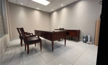 LOCAL COMERCIAL SOBRE AV. REVOLUCIÓN EN SAN PEDRO DE LOS PINOS