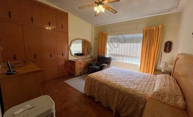 Venta de Casa en Ciudad Lerdo: Gran Tamaño y Encantador Jardín