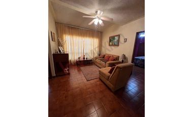 Venta de Casa en Ciudad Lerdo: Gran Tamaño y Encantador Jardín