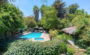 Sauna, Piscina y mucho mas, en esta gran casa en Lo Cañas