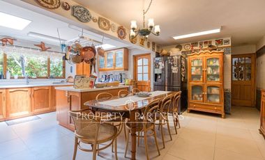 Sauna, Piscina y mucho mas, en esta gran casa en Lo Cañas