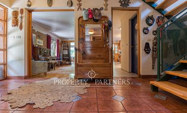 Sauna, Piscina y mucho mas, en esta gran casa en Lo Cañas