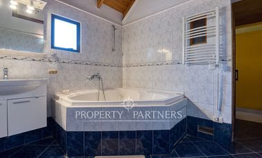 Sauna, Piscina y mucho mas, en esta gran casa en Lo Cañas