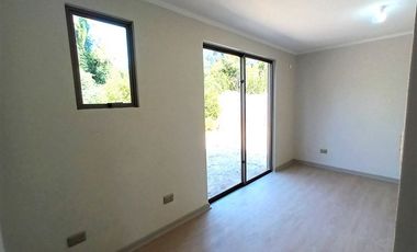 Casa en Arriendo en Flora Lobos