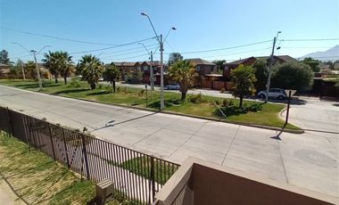 Casa en Arriendo en Flora Lobos