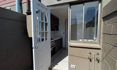 Casa en Arriendo en Flora Lobos