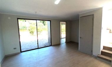 Casa en Arriendo en Flora Lobos