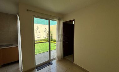 Casa en condominio en renta en Coaxustenco, Metepec
