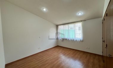 Casa en condominio en renta en Coaxustenco, Metepec