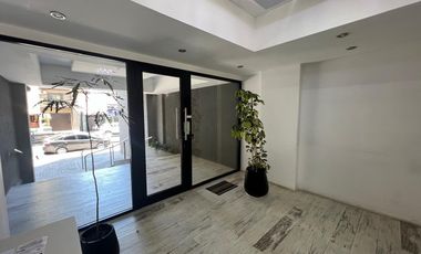 Venta  3 Amb al frente Lanús. 84M2.