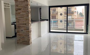 Venta  3 Amb al frente Lanús. 84M2.