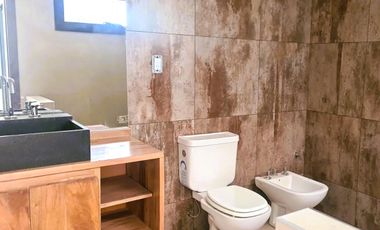 Hermosa Casa 2 dorm. zona sur.