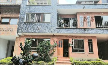 CASA EN VENTA SABANETA SECTOR SAN REMO 296 MTS