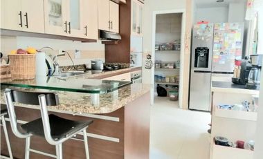 CASA EN VENTA SABANETA SECTOR SAN REMO 296 MTS