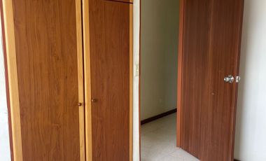 APARTAMENTO EN ARRIENDO EN LA CAROLA
