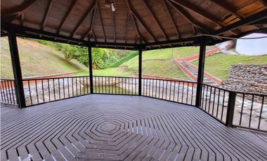 Casa campestre en condominio para la venta en la siria, Pereira!!!