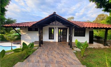 Casa campestre en condominio para la venta en la siria, Pereira!!!