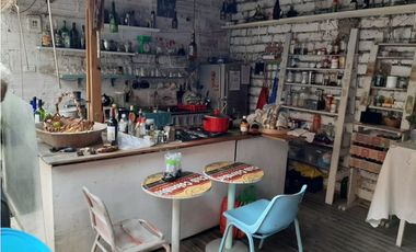 HERMOSA CASA EN VENTA EN ELCORAZÓN DE MEDELLN