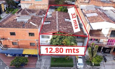 HERMOSA CASA EN VENTA EN ELCORAZÓN DE MEDELLN