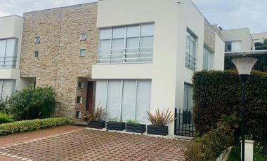 CASA PARA VENTA EN LA FLORIDA