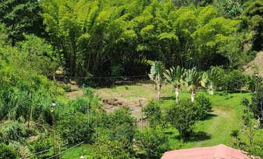 LOTE PARA ARRIENDO EN QUIEBRA DE VELEZ