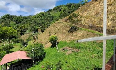 LOTE PARA ARRIENDO EN QUIEBRA DE VELEZ