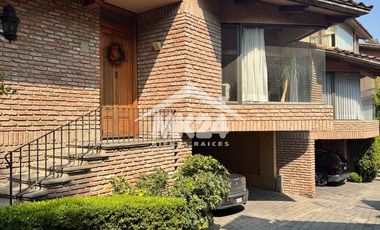 Casa en Condominio en venta en Lomas de Tecamachalco