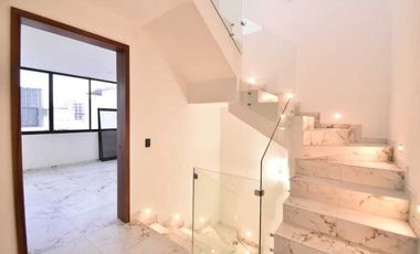 CASA EN VENTA EN CON ROOFTOP CAPITAL NORTE A UN SUPER PRECIO