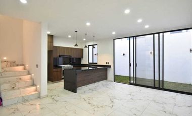 CASA EN VENTA EN CON ROOFTOP CAPITAL NORTE A UN SUPER PRECIO