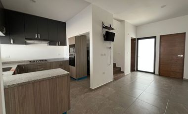 Renta de casa en Fraccionamiento Kante