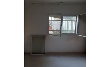 Vendo Casa a Reciclar en Concepción del Uruguay, Entre Ríos