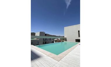 ALQUILER TEMPORARIO EN  VILLA CARLOS PAZ, SOLO PAREJAS. .