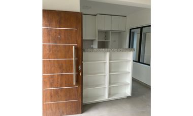 VENTA CASA 3 DORMITORIOS EN 1 SOLA PLANTA EN DOCTA CORDOBA