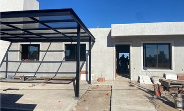 VENTA CASA 3 DORMITORIOS EN 1 SOLA PLANTA EN DOCTA CORDOBA