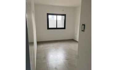 VENTA CASA 3 DORMITORIOS EN 1 SOLA PLANTA EN DOCTA CORDOBA