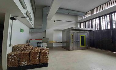 EDIFICIO EN VENTA VERSALLES