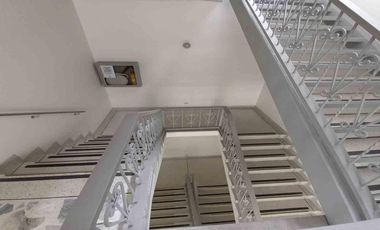 EDIFICIO EN VENTA VERSALLES