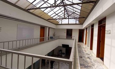 EDIFICIO EN VENTA VERSALLES